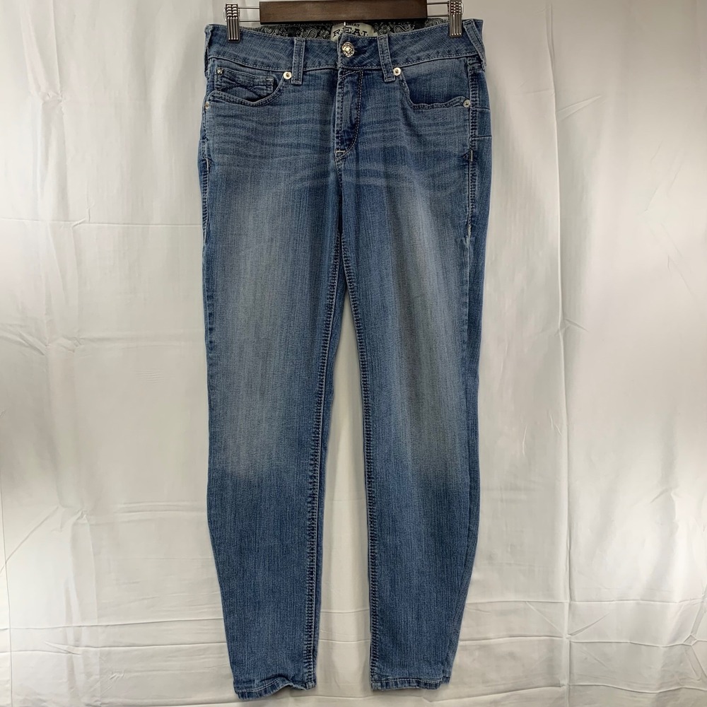 Ariat REAL‎ Denim Skinny Jeans Womens 30R Medium Wash Blue Embroidered Pockets